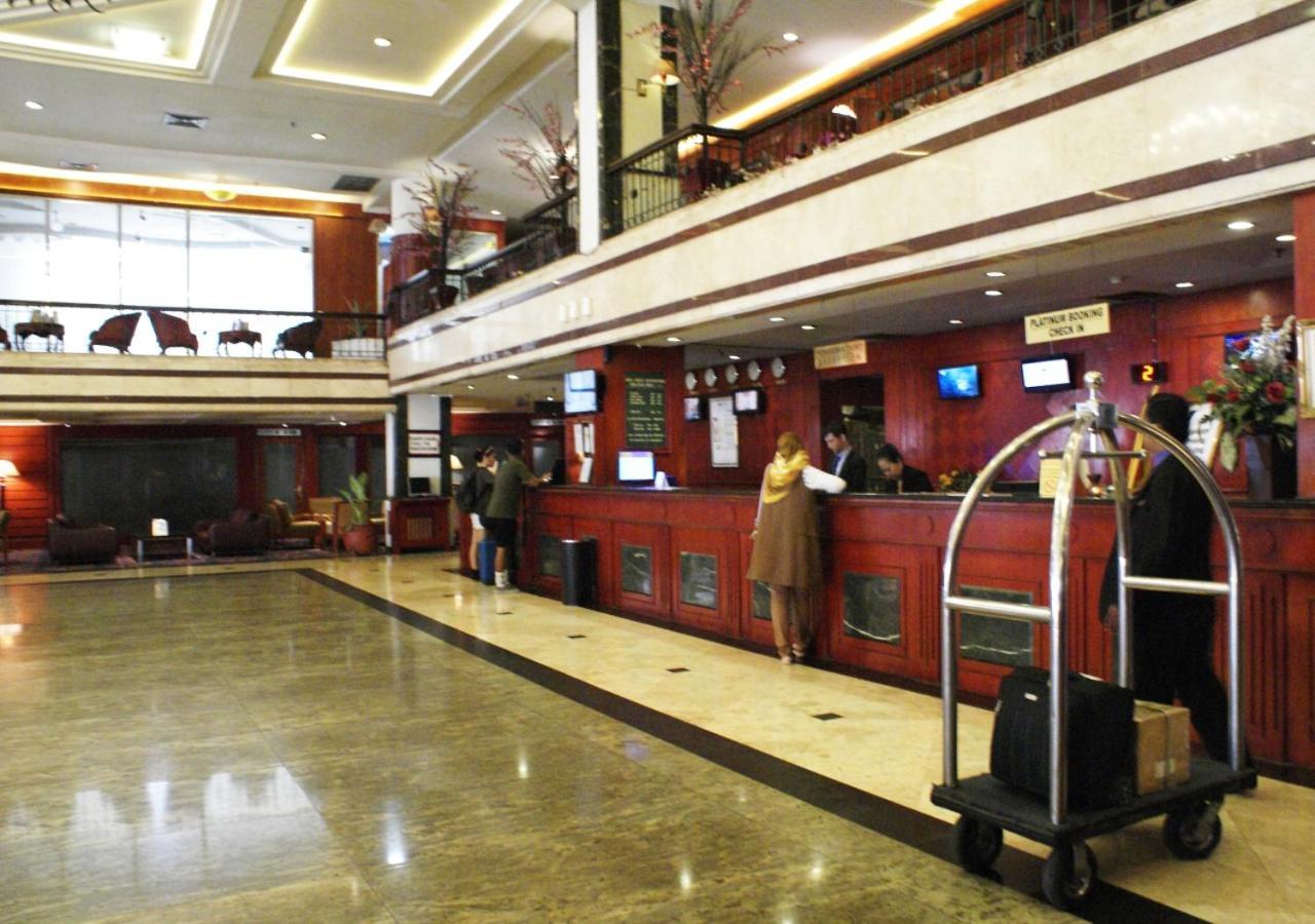 Hotel Soechi International メダン エクステリア 写真